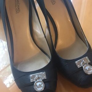 Micheal Kors Hamilton Black Peep Toe Lock Wedges